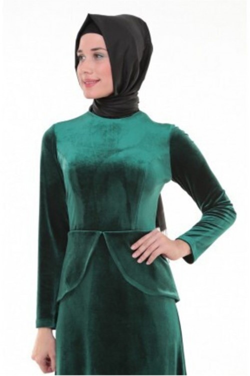 Nidya Moda Tesettür Kadın Yeşil Peplumlu Kadife Abiye Elbise-4044TY Nidya Moda Tesettür Kadın Yeşil Peplumlu Kadife Abiye Elbise-4044TY