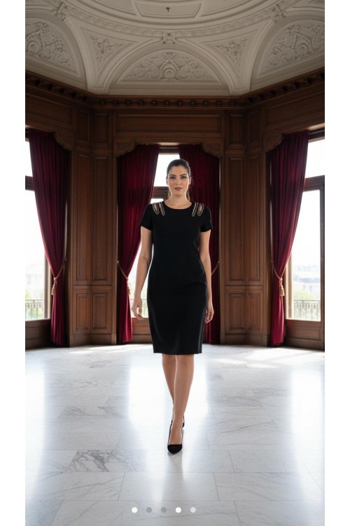 Nidya Moda Büyük Beden Kadın Siyah Omuz Oymalı Taş İşli Krep Abiye Elbise 4107S