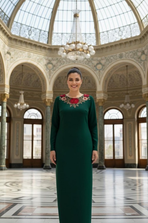 Nidya Moda Büyük Beden Kadın Yeşil Gelincik Motif Aplik Yaka Örme Uzun Abiye Elbise-4129Y