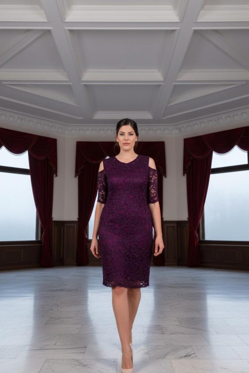 Nidya Moda  Büyük Beden Kadın Mürdüm Omzu Pencereli Dantel Abiye Elbise-4146M