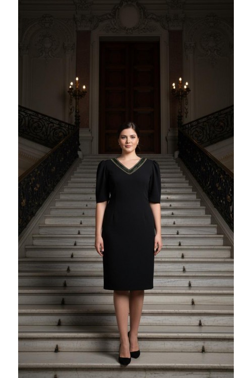 Nidya Moda Büyük Beden Kadın Siyah  Taşlı Yaka Krep Abiye Elbise-4158S