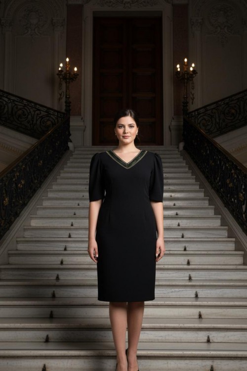 Nidya Moda Büyük Beden Kadın Siyah  Taşlı Yaka Krep Abiye Elbise-4158S