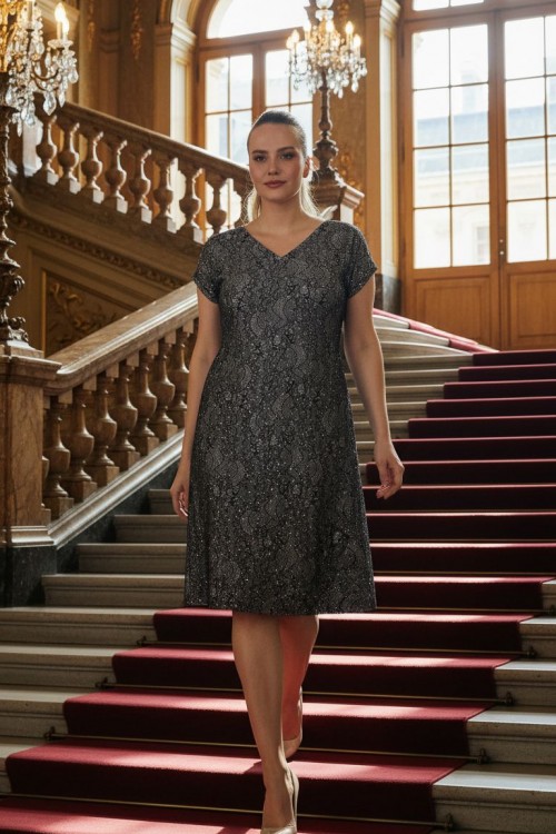 Nidya Moda Büyük Beden Kadın Siyah Simli Kaplama Dantel V Yaka Vako Abiye Elbise-4035LS